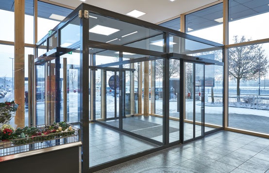 معرفی انواع درب ورودی اتوماتیک شیشه ای